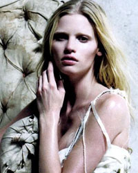 Lara Stone